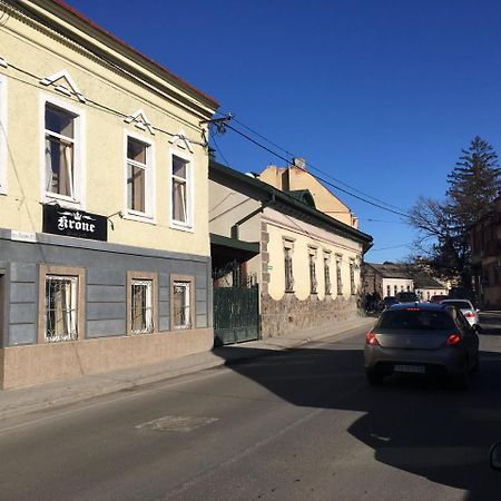 Krone Hostel Uzhhorod Exterior photo