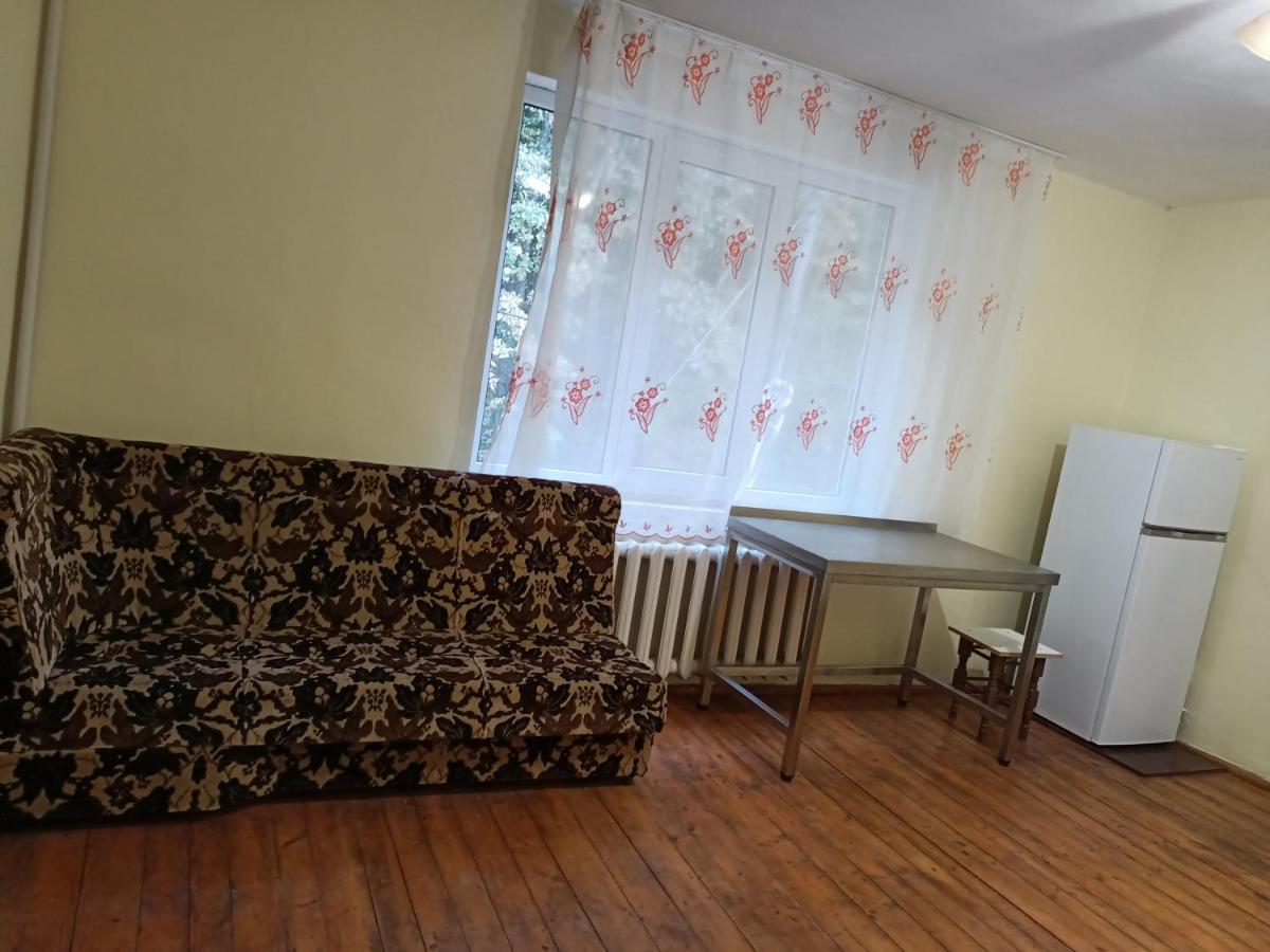 Krone Hostel Uzhhorod Exterior photo
