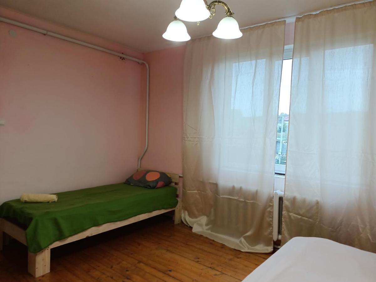 Krone Hostel Uzhhorod Exterior photo