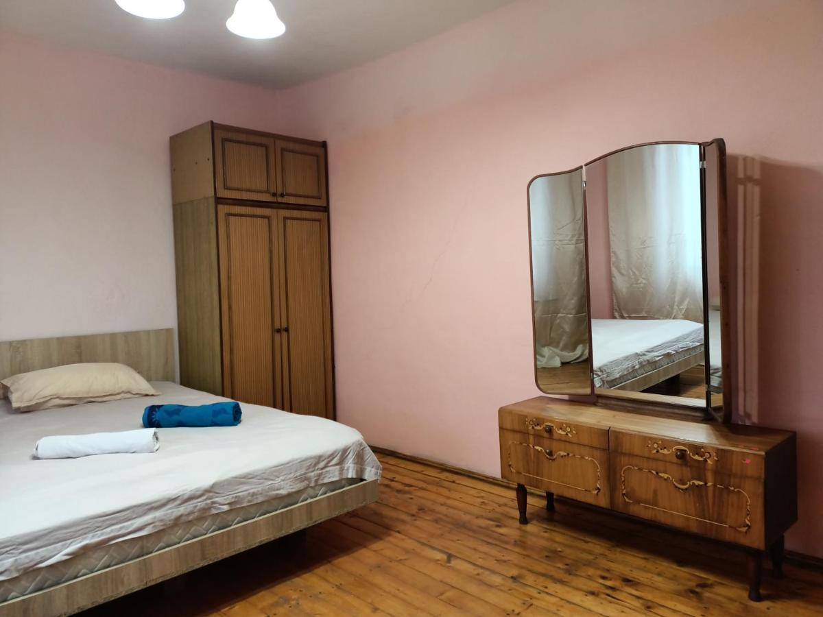 Krone Hostel Uzhhorod Exterior photo