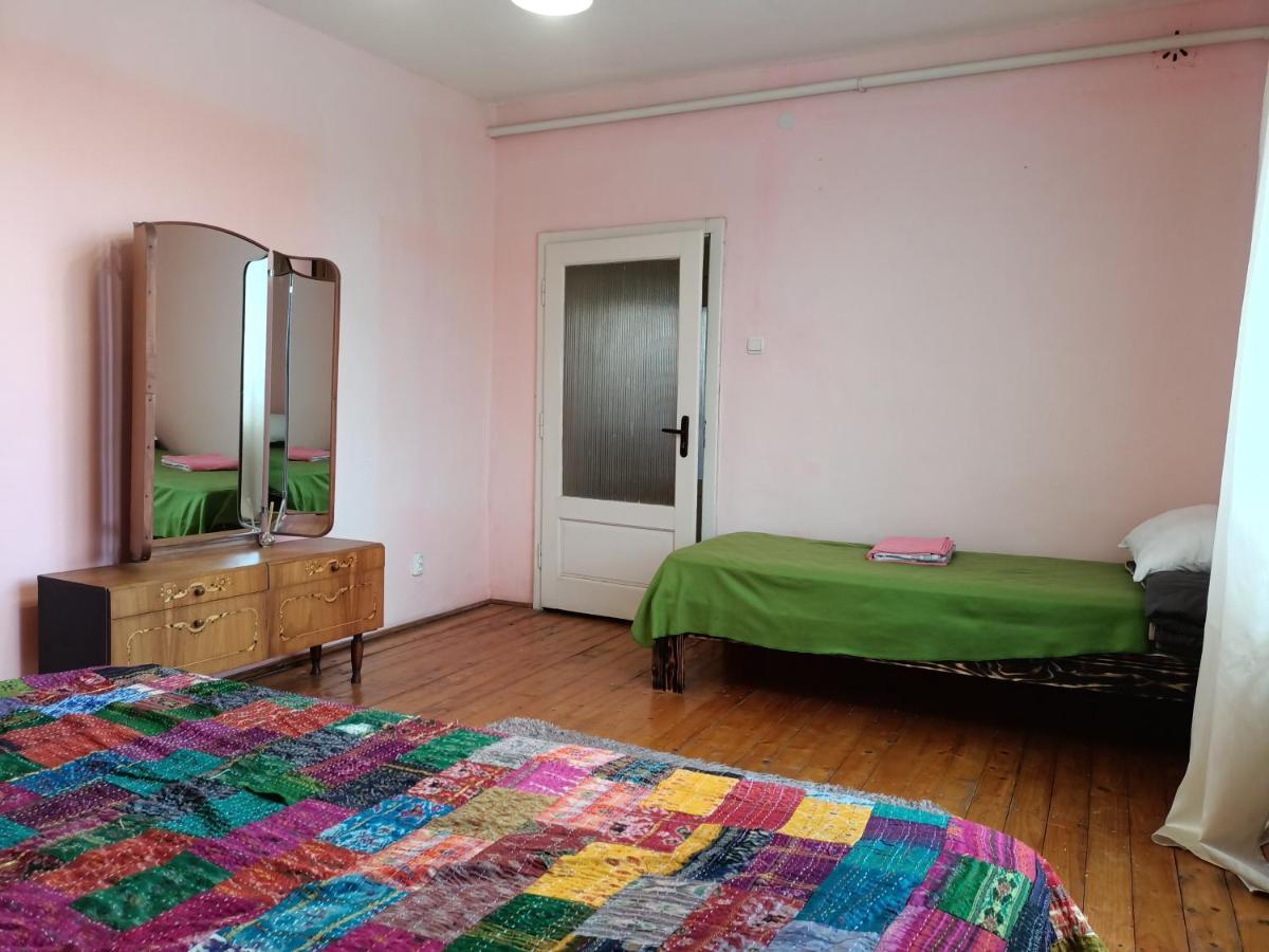 Krone Hostel Uzhhorod Exterior photo