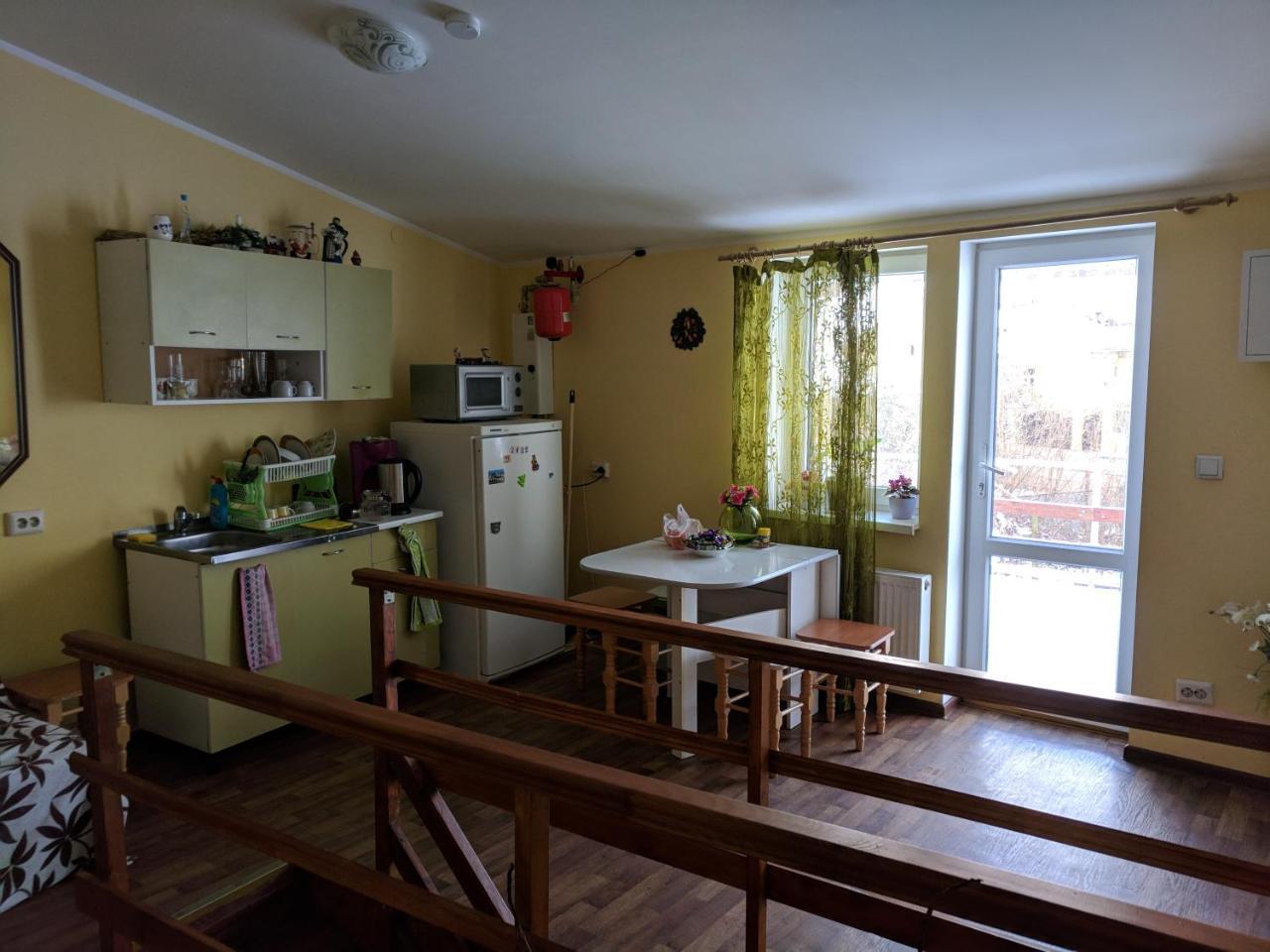 Krone Hostel Uzhhorod Exterior photo