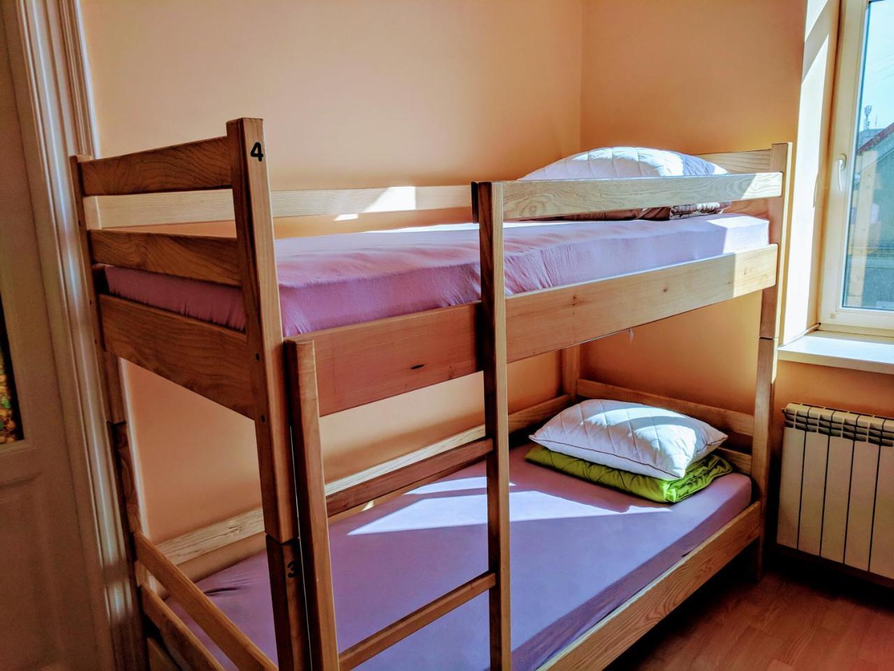 Krone Hostel Uzhhorod Exterior photo
