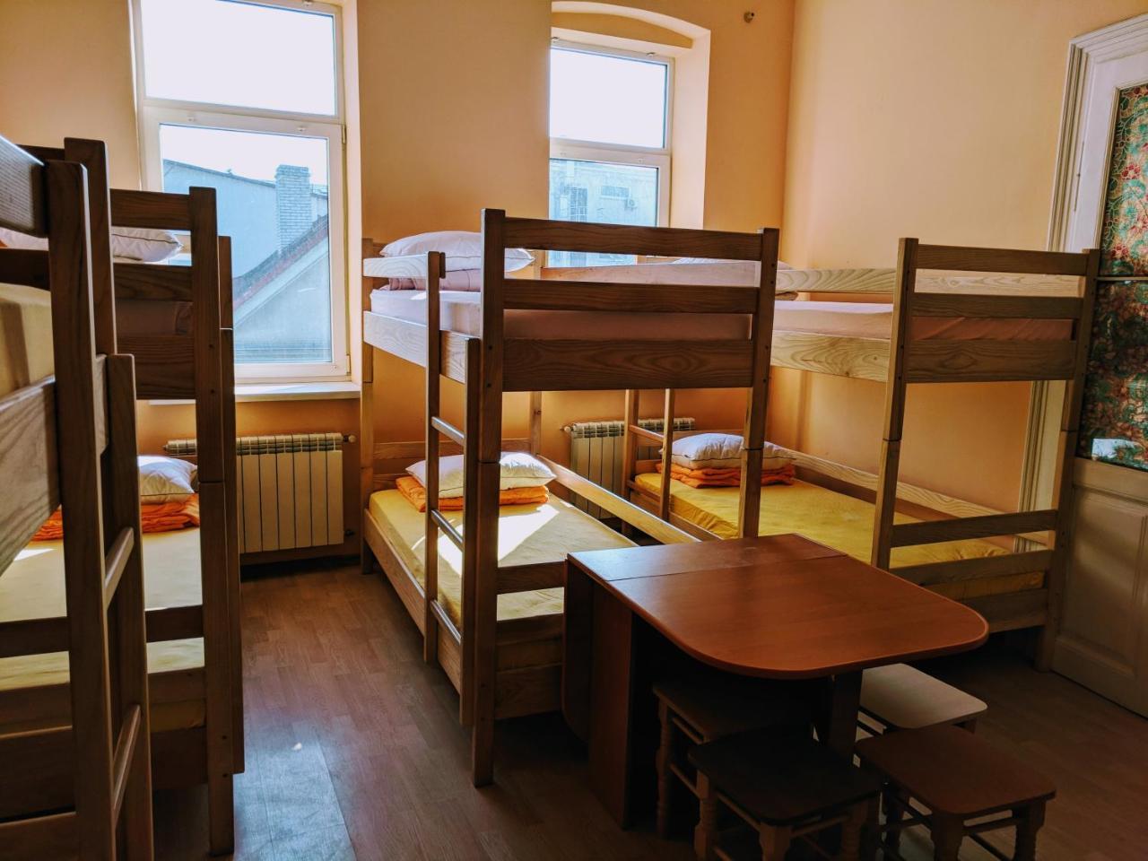 Krone Hostel Uzhhorod Exterior photo